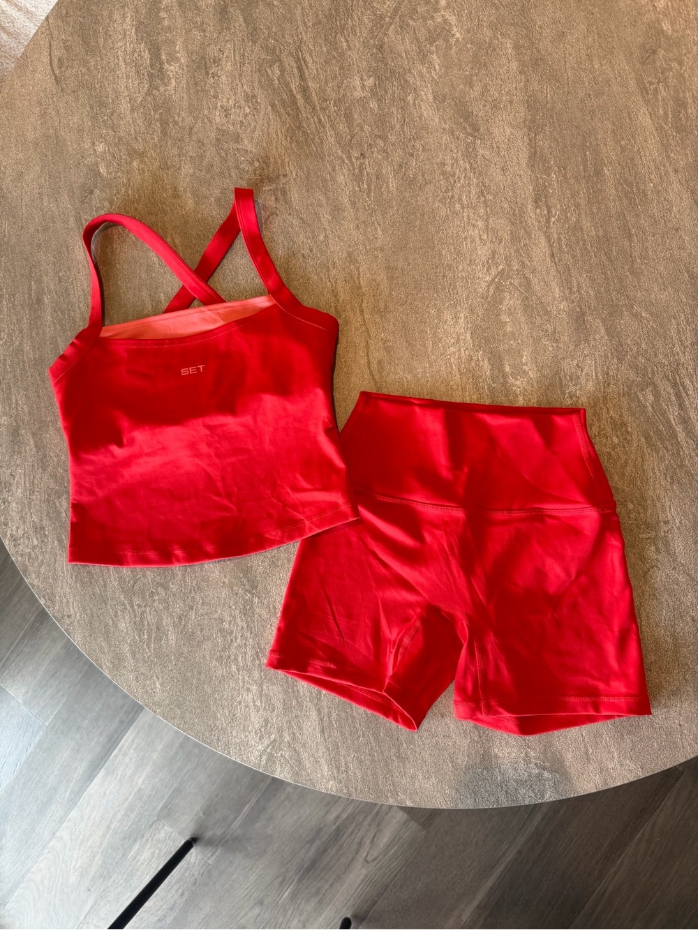 SET Active Luxform Studio Tank & Lux Shorts in Maraschino - Picture 3 of 8